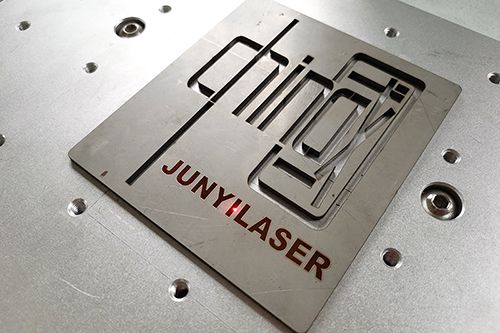 Fiber Laser Cutting Machine (Medium-thickness Metal Cutting)